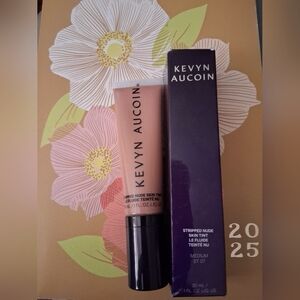 Kevyn Aucoin stripped nude skin tint MEDIUM ST 07